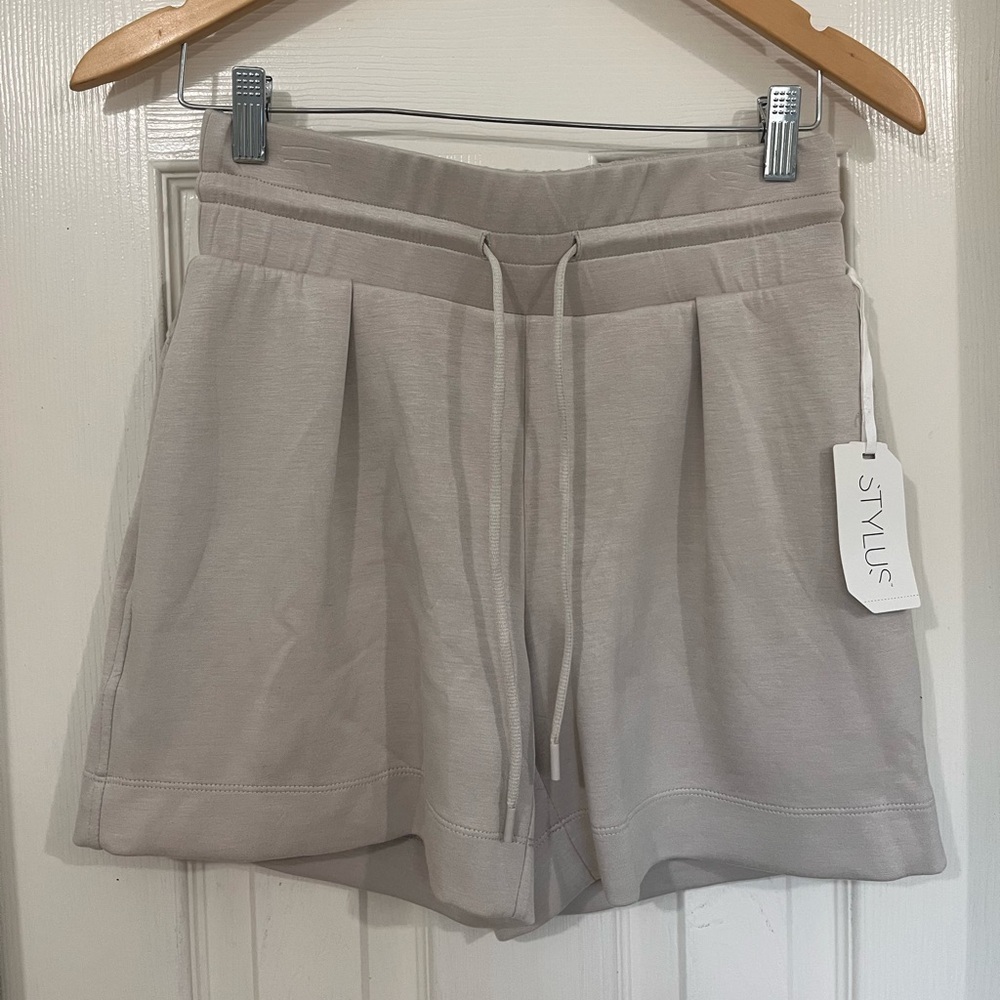 STYLUS Gray Athletic Shorts with Elastic Waistband
